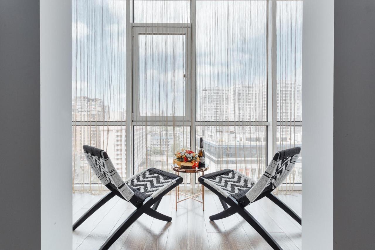 White Apartment in 12 Floor Odessa Buitenkant foto