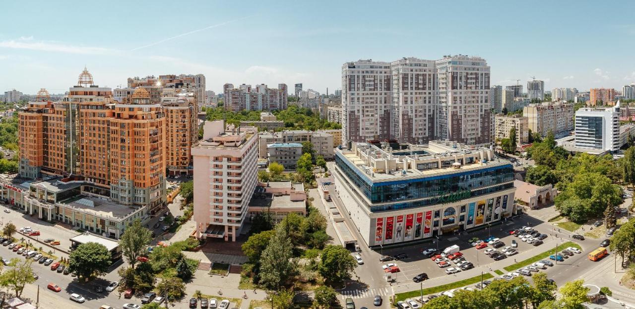 White Apartment in 12 Floor Odessa Buitenkant foto